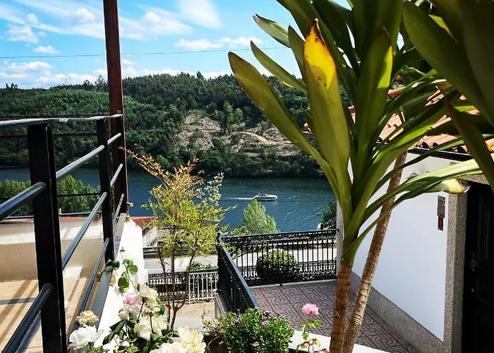 Quinta Da Xistosa Villa *